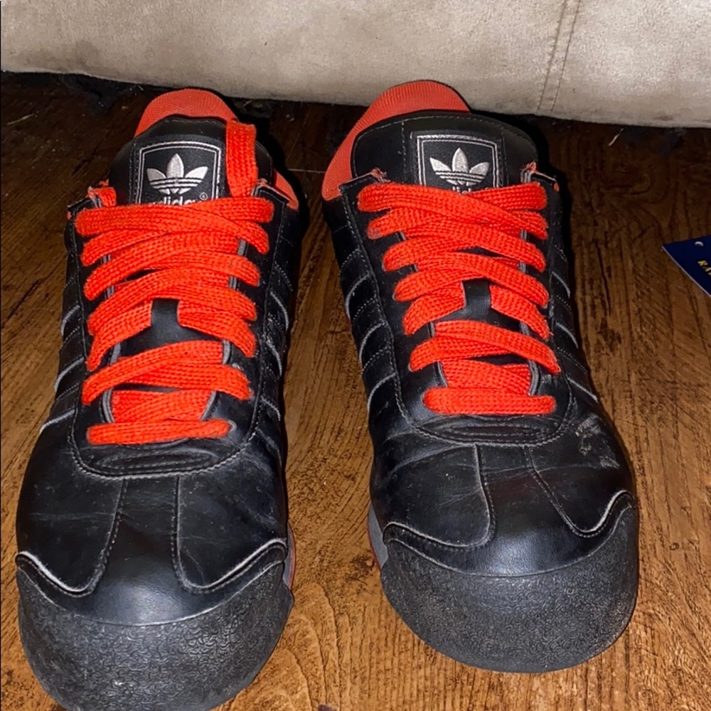 Adidas (Samoa) size 8 1/2 Men